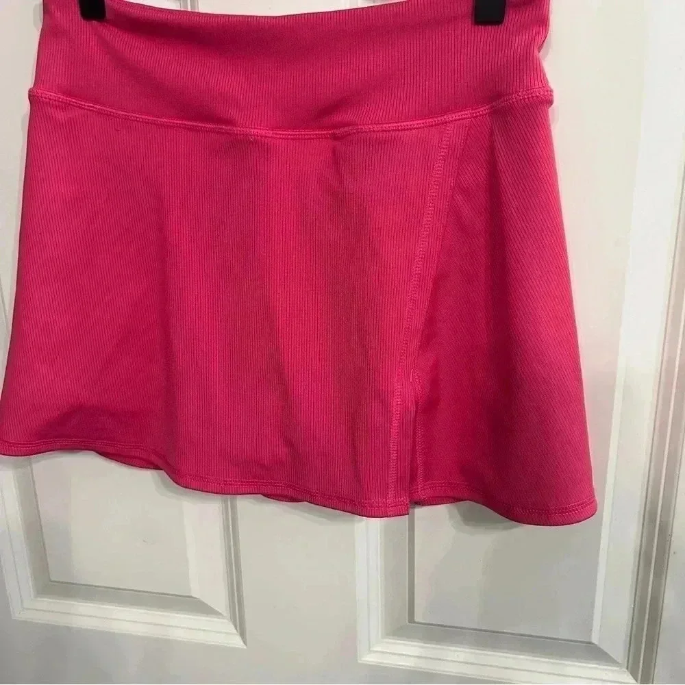 Barely worn Old Navy size 14-16 active skort for girls. Like new! Bright pink. - Picture 6 of 9